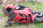 Muere bebé al caer de moto conducida por su padre en Campeche