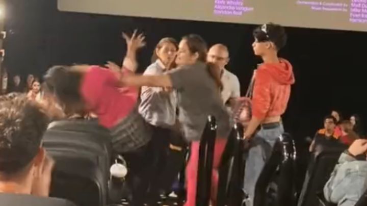 VIDEO: Función de Barbie termina en una pelea entre mujeres