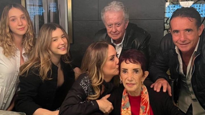 Andrea Legarreta confiesa cómo fue que se enteró del deceso de su madre  