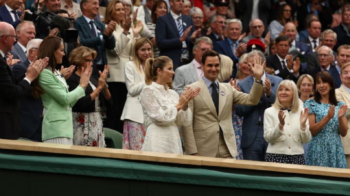 Roger Federer queda al borde de las lagrimas por homenaje en Wimbledon