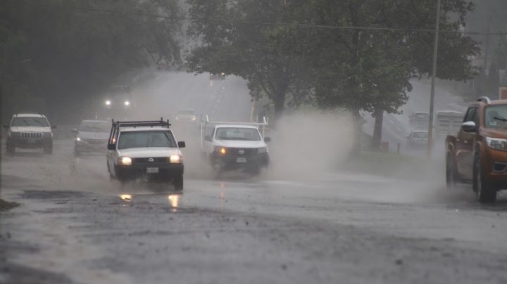 Habrá intensas lluvias por ciclones tropicales, ¿Afectarán a Nuevo León?