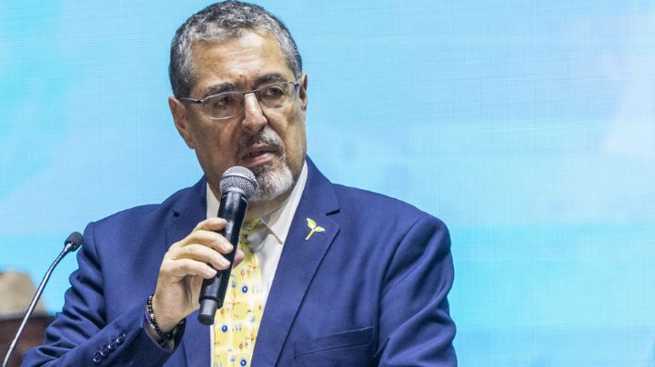 Bernardo Arévalo se convierte en el primer presidente progresista de Guatemala