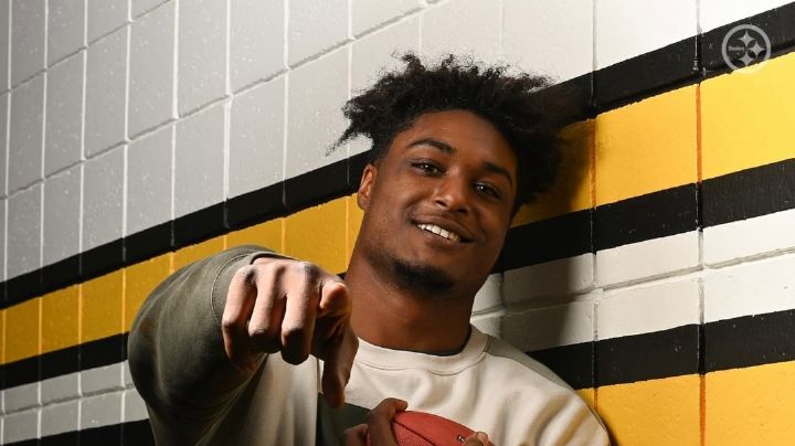 Jugador de NFL se retiró para prepararse por un apocalipsis zombi