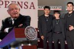 AMLO invita a Yahritza y su Esencia a cantar en el Zócalo con Grupo Frontera
