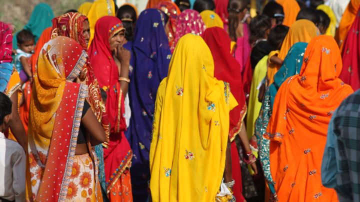 Mortal virus pone en alerta a la India; cierran escuelas y oficinas