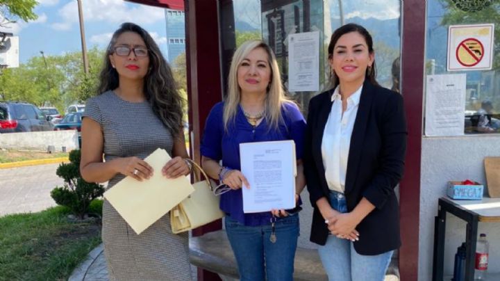 Frente NL presenta amparo colectivo para que escuelas devuelvan libros de la SEP