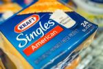 Retiran queso americano marca Kraft de las tiendas, ¿por qué?