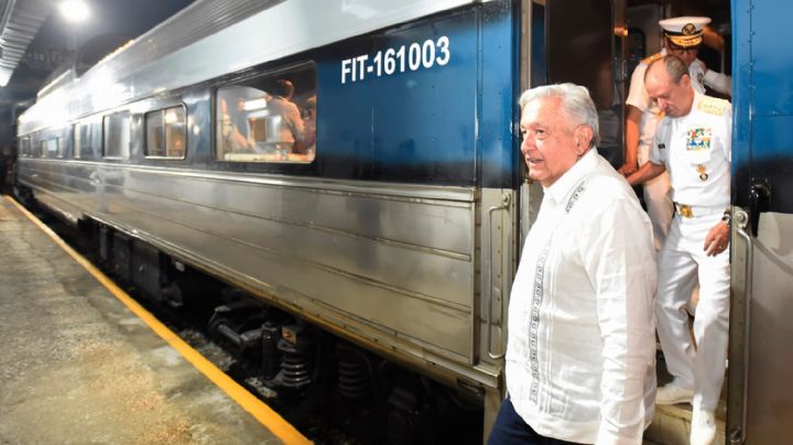AMLO cuestiona a Ferromex por parón de trenes en medio de ola migratoria