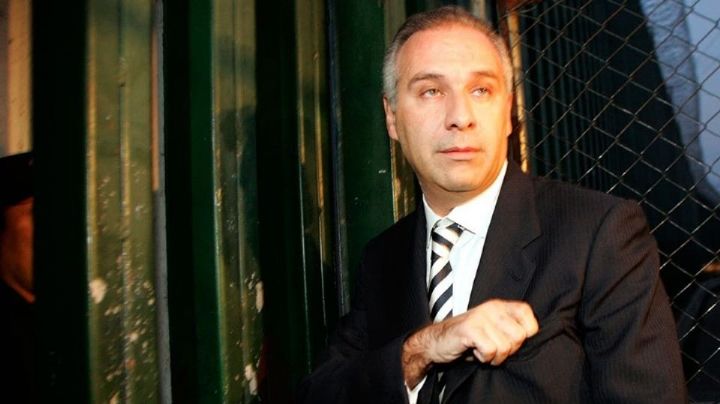 Juez concede libertad provisional a Juan Collado; usará brazalete