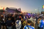 Arranca la caravana de aficionados de Rayados rumbo al Estadio Universitario