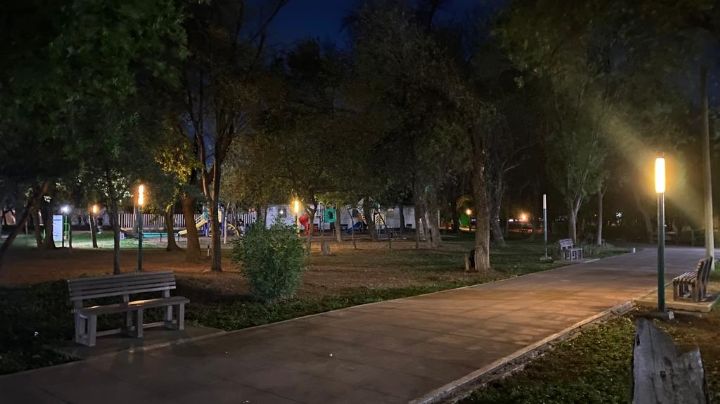 Denuncian falta de alumbrado en Parque España tras la apertura del Puente Verde