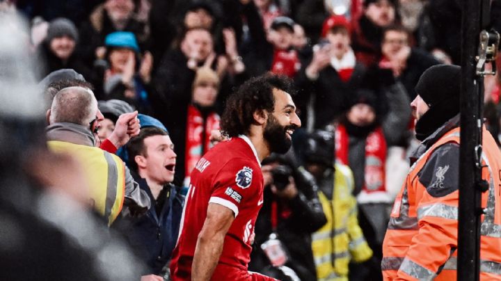 Premier League: Salah deja al Liverpool líder