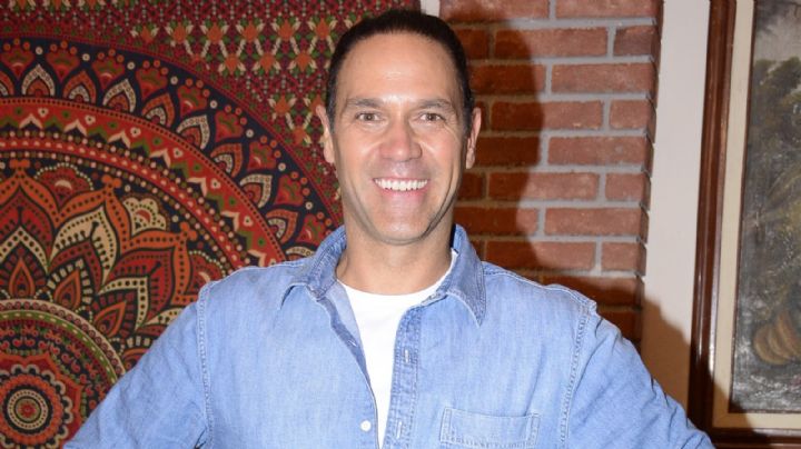 El actor Valentino Lanús insiste que se curó del cáncer tras hacer yoga y ayuno