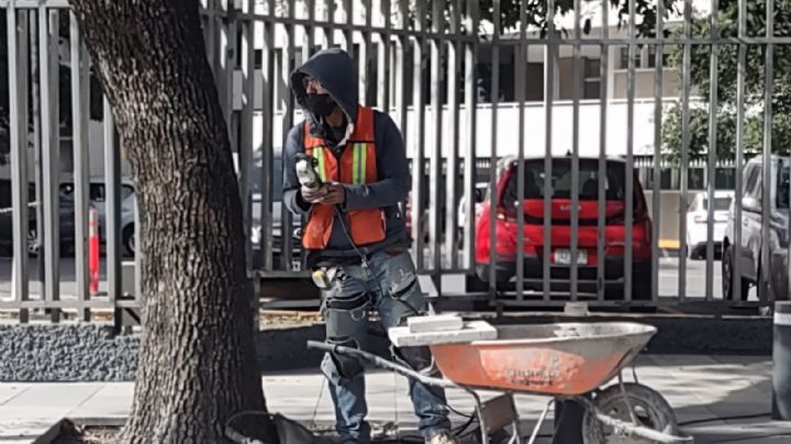 Constructores ignoran la alerta ambiental; en día de contingencia las obras continuaron