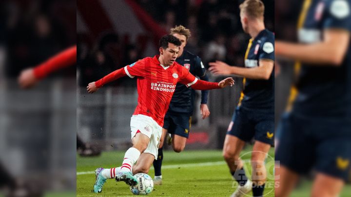 ‘Chucky’ Lozano regresó a las canchas con PSV tras lesión