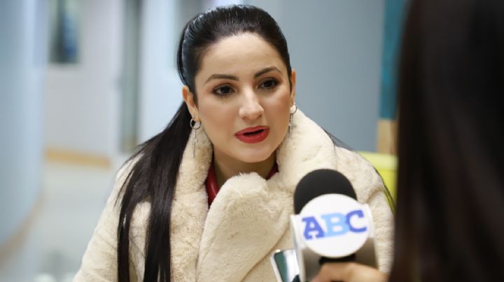 Karen Báez lanza su nuevo sencillo 'Como tu mujer'