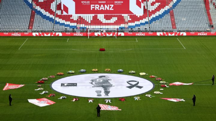 Música, discursos y oraciones en el adios de Franz Beckenbauer