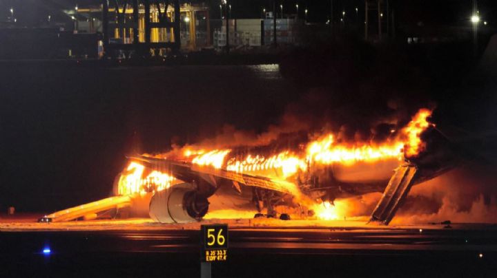 Captan incendio de avión que chocó contra una aeronave militar en Tokio
