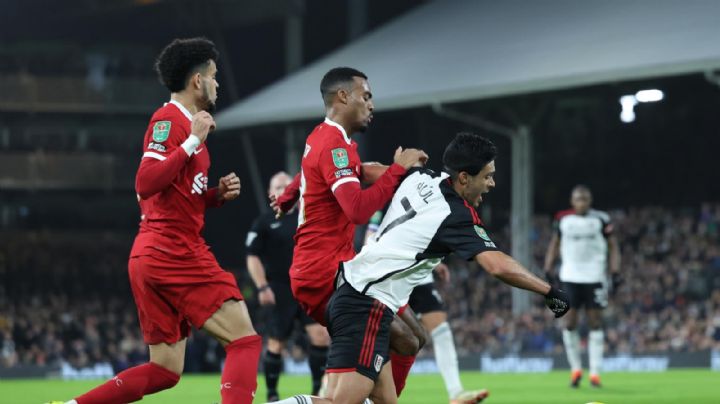 Fulham y Raúl Jiménez se van de la EFL Cup tras perder ante Liverpool