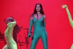 Dua Lipa se somete a drástico cambio de look para su película 'Argylle'