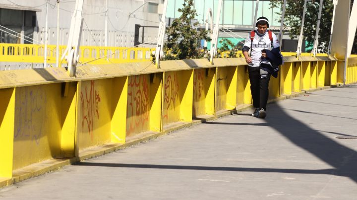 Servicios Públicos de Monterrey repara 'a medias' el Puente del Papa