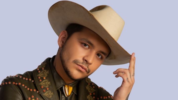 Christian Nodal habría sido internado en una clínica de rehabilitación