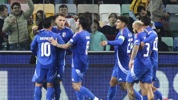 Italia arrasa y deja huella: Maldini debuta y la 'Azzurra' se acerca a los Cuartos.