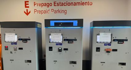 Molesta a viajeros falla en máquinas de estacionamiento en Aeropuerto de Monterrey