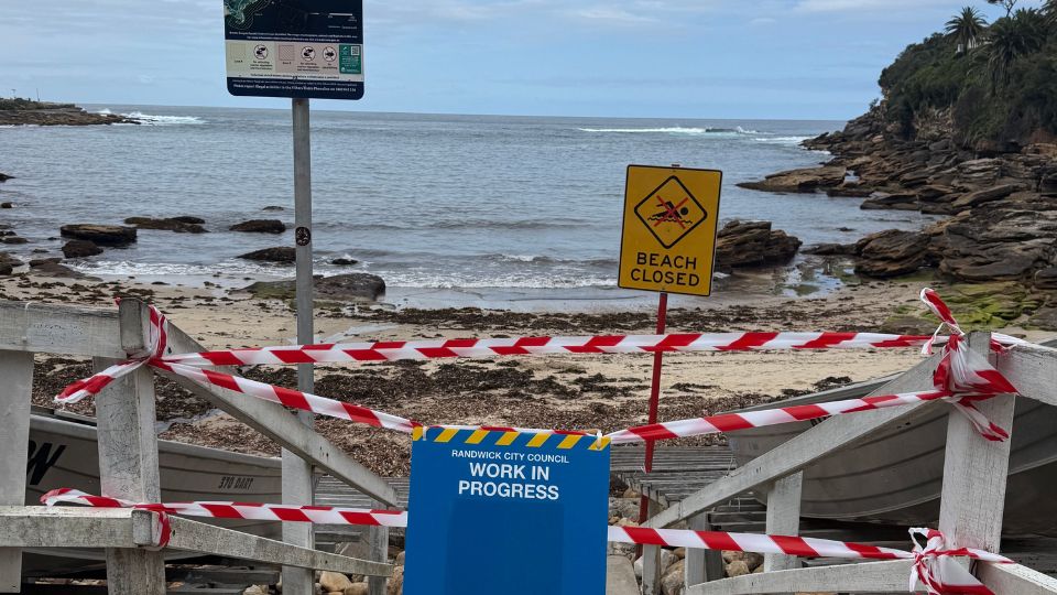 La playa de Gordons Bay fue cerrada al público | X / @RandwickCouncil