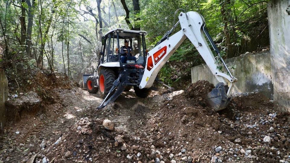 San Pedro arrancó un operativo de limpieza y desazolve de rejillas.