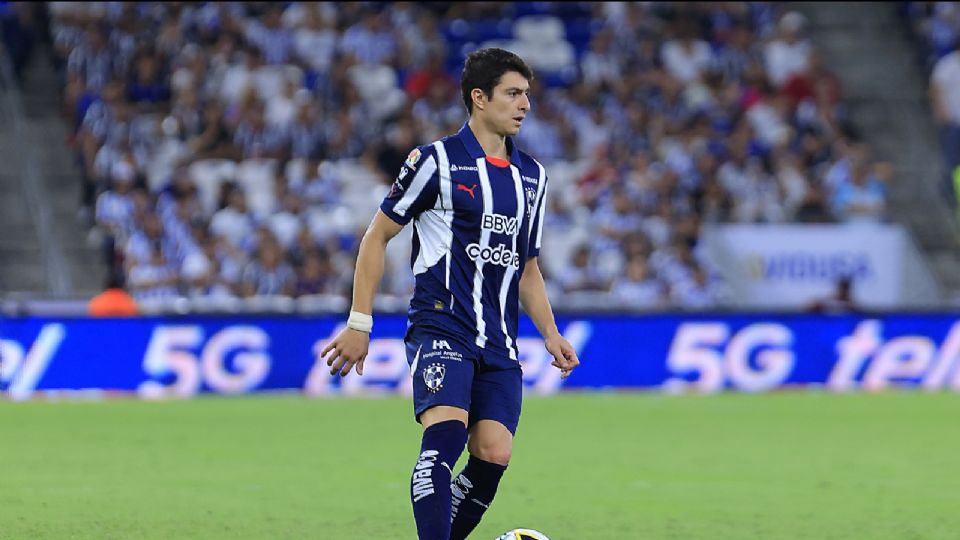 El colombiano Stefan Medina, listo para su clásico número 25 con Rayados