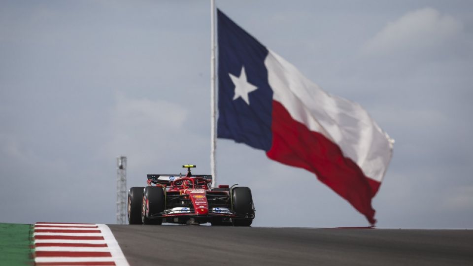 Red Bull y Ferrari protagonizan un duelo en los Libres 1 del GP de Estados Unidos