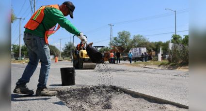 El alcalde de Cadereyta inicia el programa de bacheo del municipio