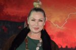 Lety Calderón aparece con máscara de oxígeno y preocupa a seguidores