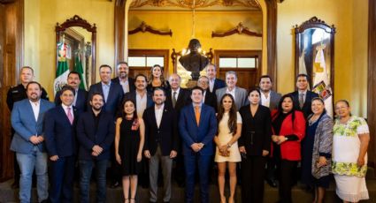 Se reúnen Samuel García y diputados federales en Palacio de Gobierno