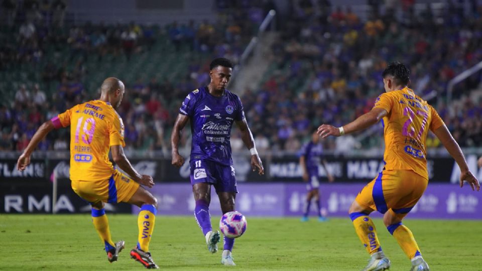 Los felinos reciben el doble de goles en sus últimos dos partidos.