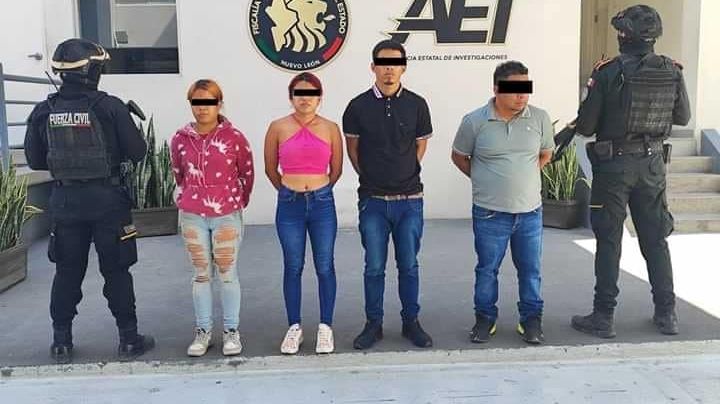 Detienen a 4 personas en Juárez con armas, droga y ponchallantas