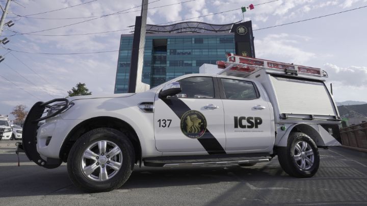 Fiscalía de Nuevo León entrega 12 nuevas unidades para Servicios Periciales