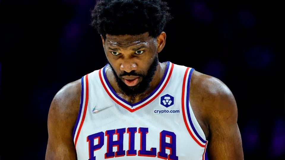 La NBA sanciona a los Sixers por declaraciones engañosas sobre Embiid