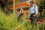 Santa Catarina deshierba y fumiga escuelas contra el dengue