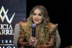 Sin palabras...Alicia Villarreal esquiva preguntas del divorcio con Cruz Martínez