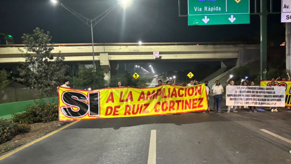 Manifestación en Ruiz Cortines.