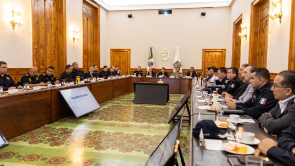 Reunión de los secretarios de seguridad con Samuel García.