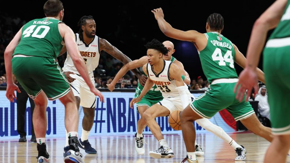 Celtics dominan el último cuarto y se llevan el triunfo en un emocionante duelo en Abu Dabi