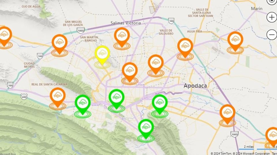 Estaciones de monitoreo ambiental coloreadas de naranja esta mañana