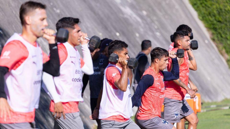 Monterrey busca la redención: Doble entrenamiento tras la derrota