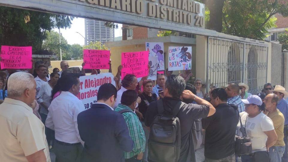 Ejidatarios protestaron a las afueras del Tribunal Unitario Agrario Distrito 20.