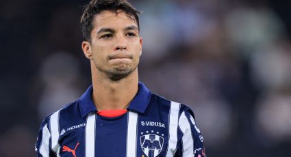 Rayados: Óliver Torres festeja su cumpleaños ‘bañado’ en El Barrial