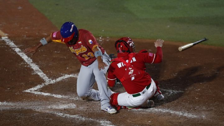 México cae ante Venezuela en el Premier 12 y se complica su futuro en el torneo