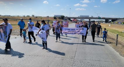 Bloquean con protesta el Puente Internacional III en Nuevo Laredo